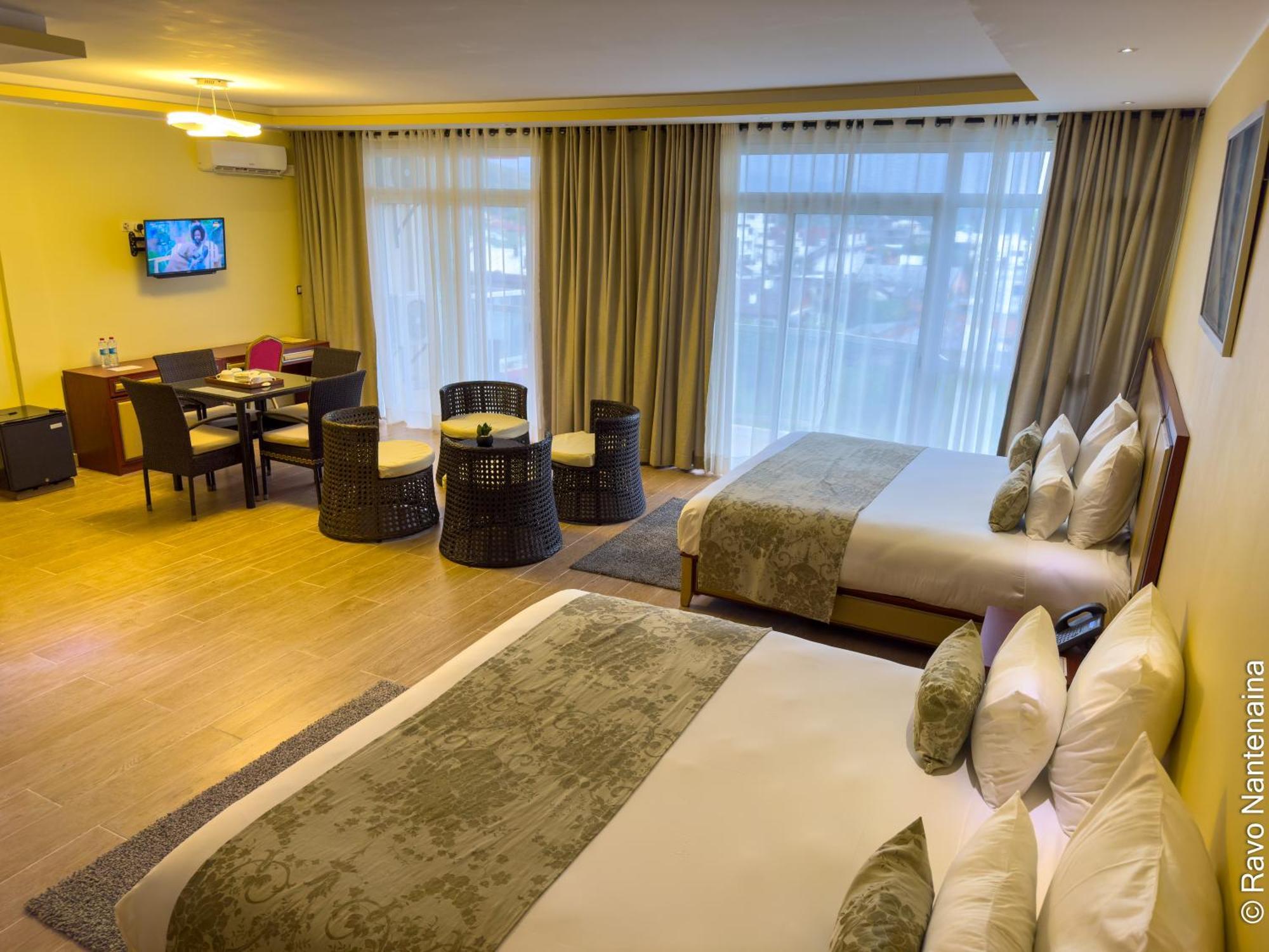 Hotel Menabe'L 安齐拉贝 外观 照片