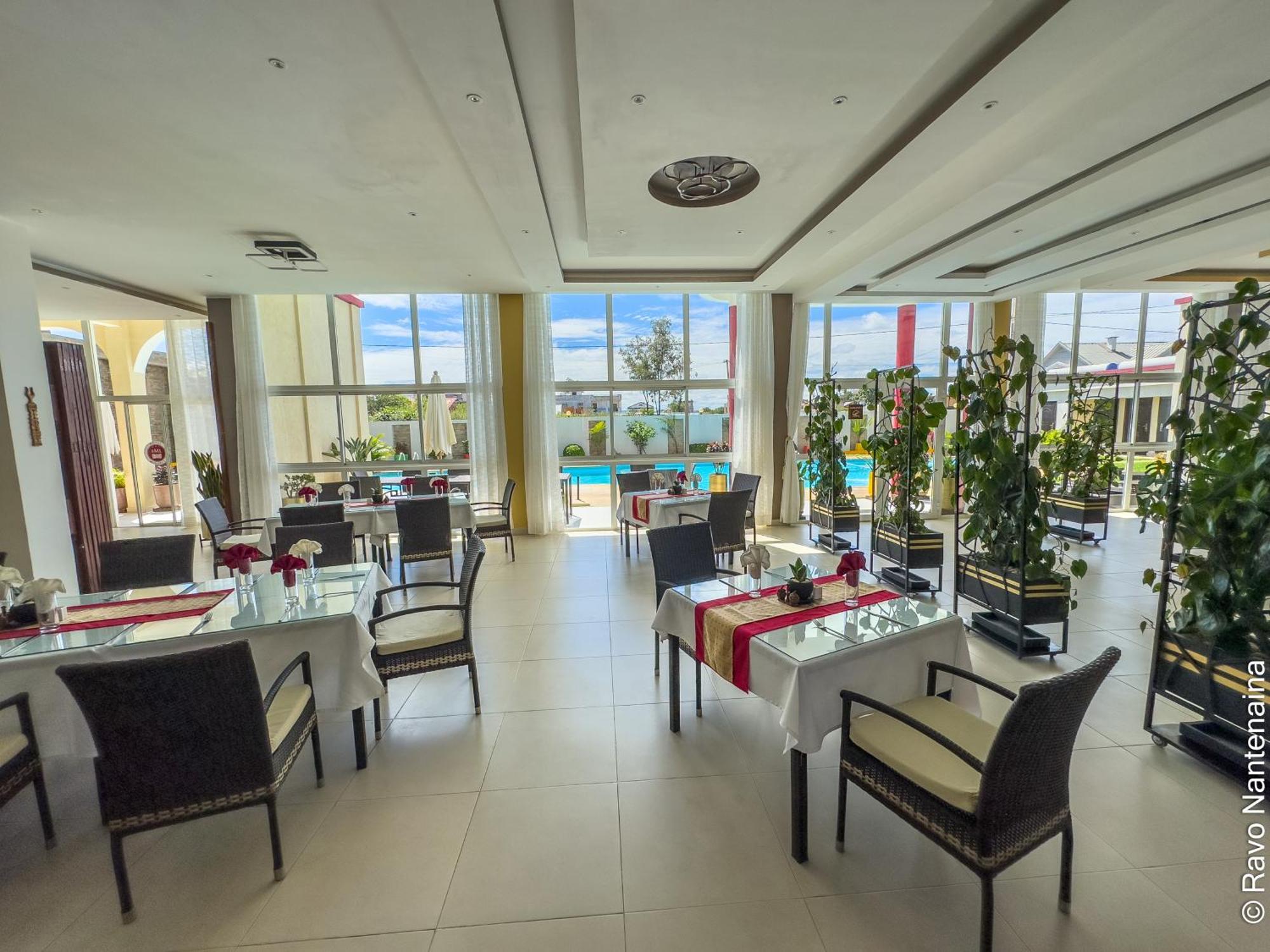 Hotel Menabe'L 安齐拉贝 外观 照片