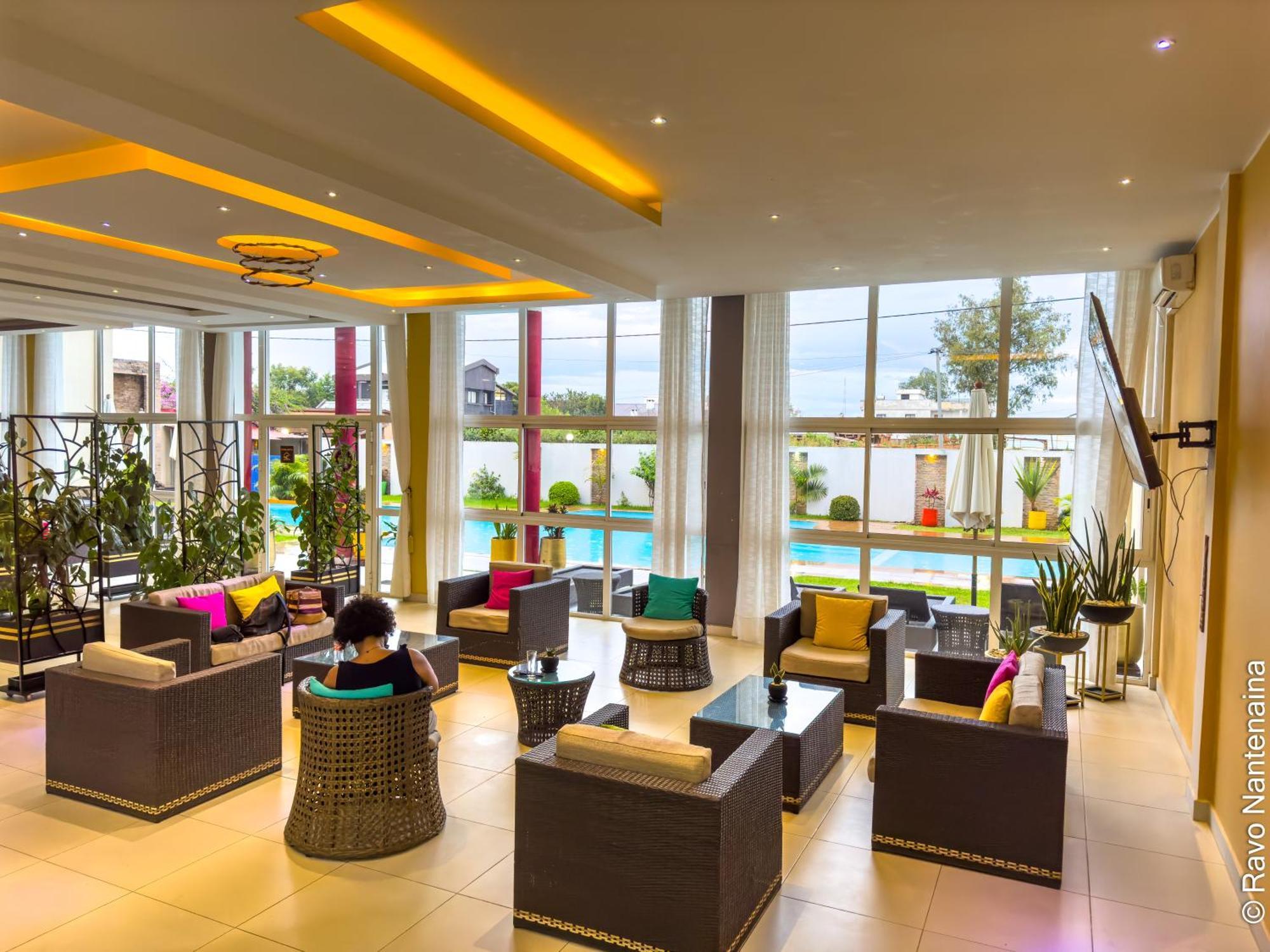 Hotel Menabe'L 安齐拉贝 外观 照片