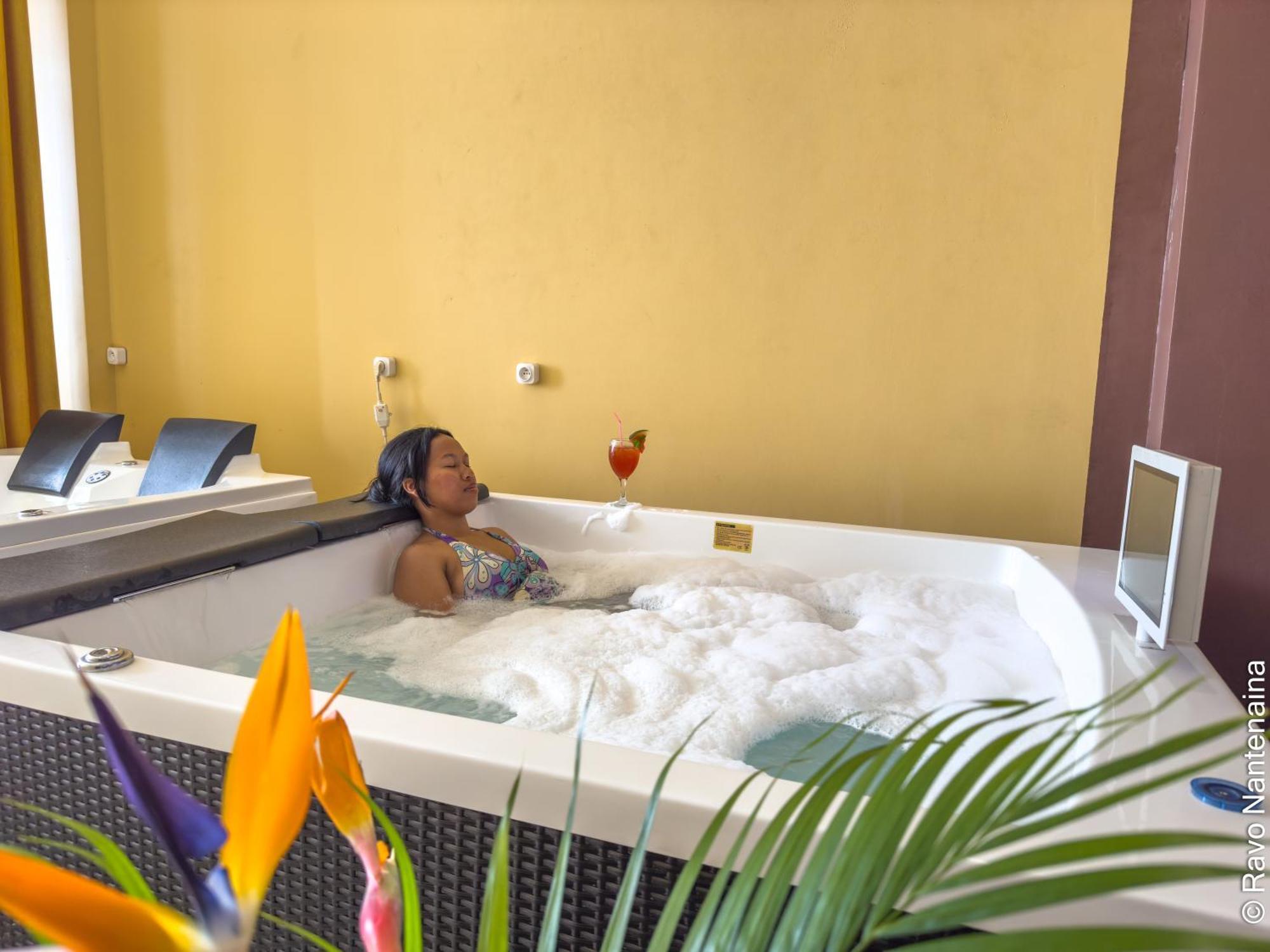 Hotel Menabe'L 安齐拉贝 外观 照片