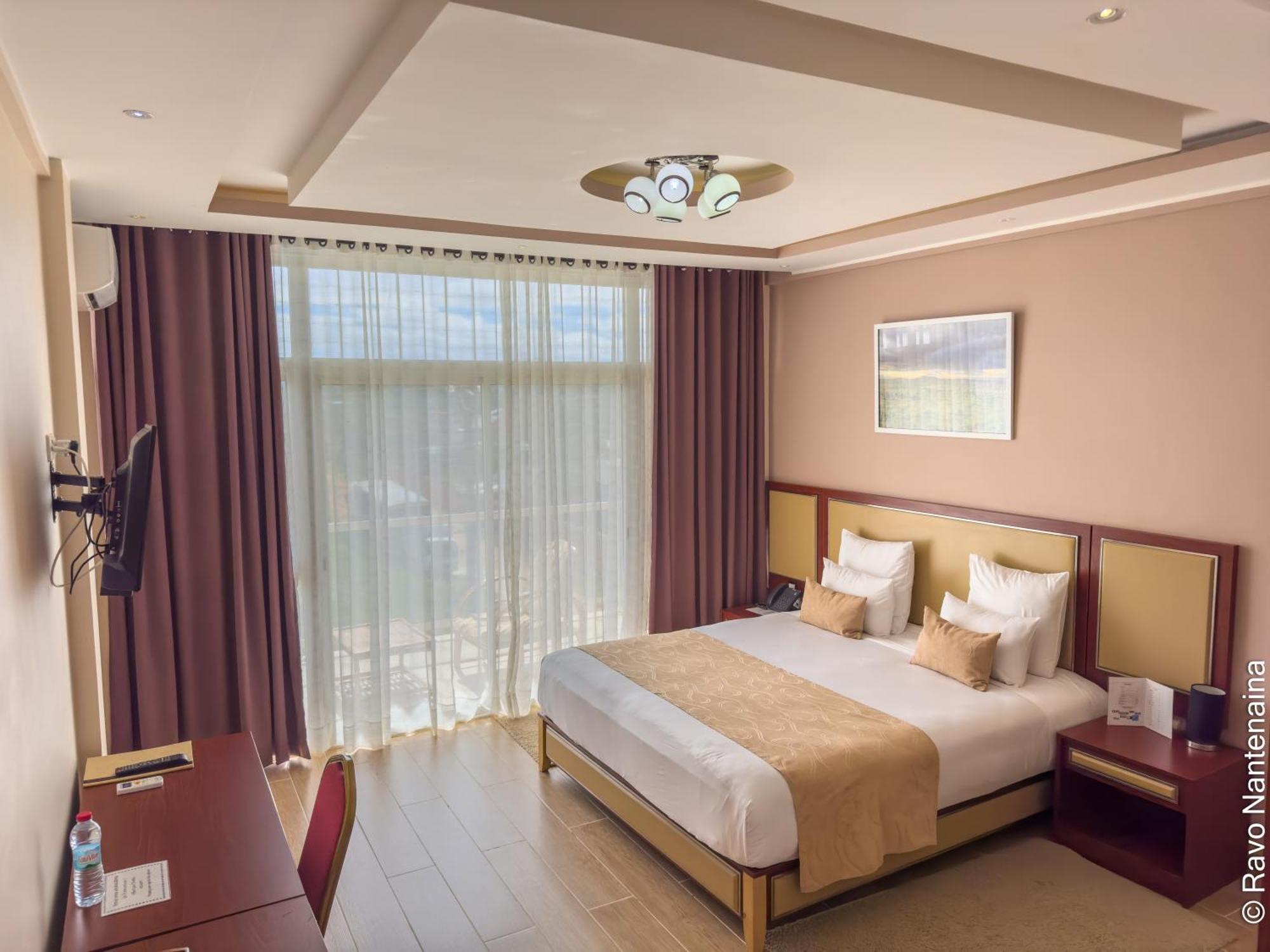 Hotel Menabe'L 安齐拉贝 外观 照片
